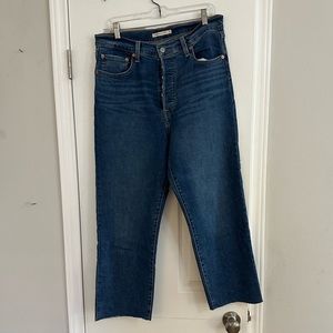 Levi’s Women’s Ribcage Straight Ankle Jeans